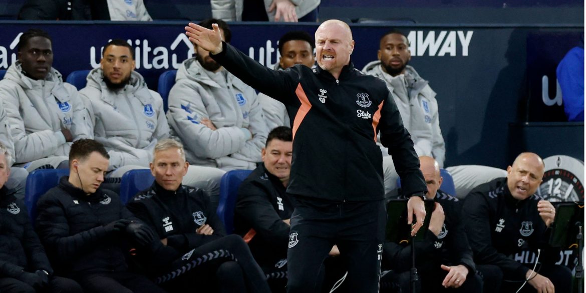 Leicester City may now approach 4-4-1-1 boss who has coached 322 PL matches