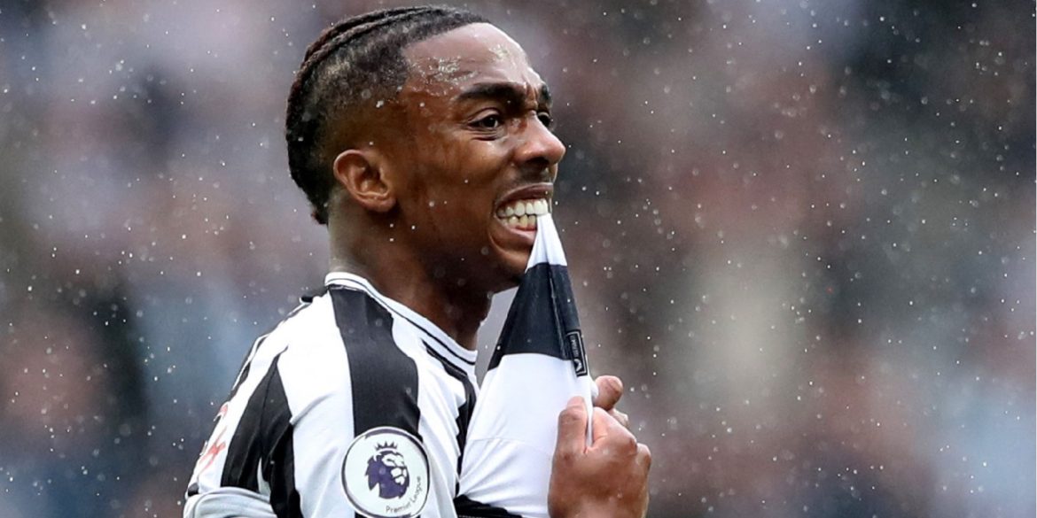 Newcastle: Howe could unleash academy star to solve Willock’s injury woes