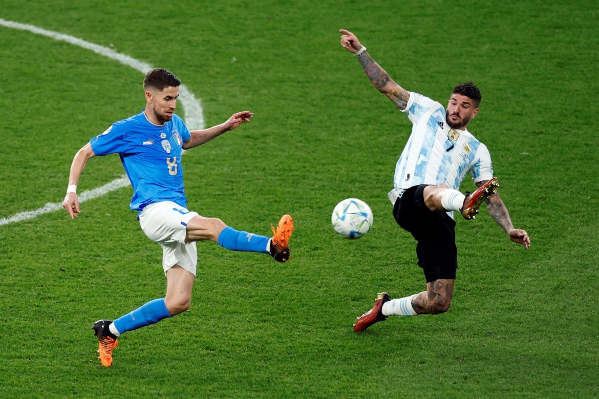 Chelsea: Barcelona in talks with Jorginho